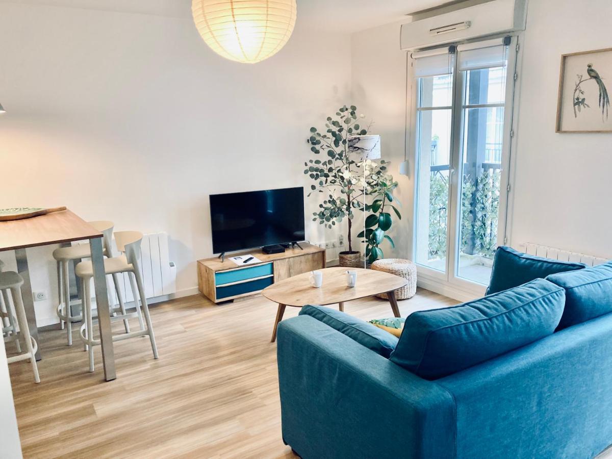 ✵ Le Saint Georges- T2 4P+ Wifi + Parking A Disney - Fairytale Factory ✵ Bussy-Saint-Georges Kültér fotó